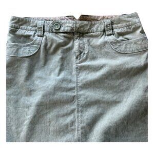 Women's GAP Green Vintage Corduroy Skirt Size 8 Cotton Y2K Holiday Trend Classic